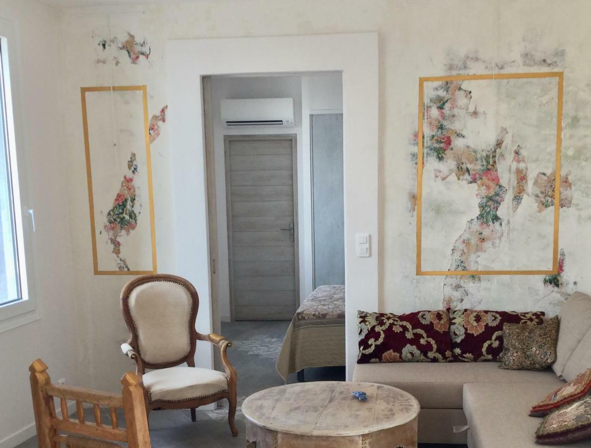 Cabanon Marseillais 45 m2 sur l'eau à Malmousque Marselha Exterior foto